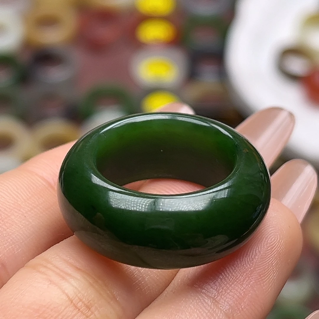和田玉未镶嵌戒指18.5辣菠菜绿
