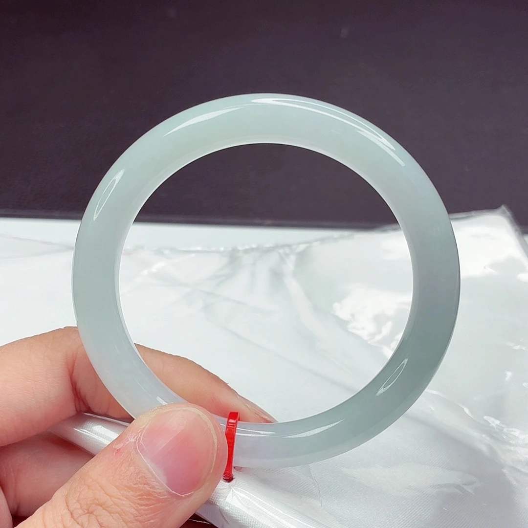 翡翠未镶嵌手镯55圈口