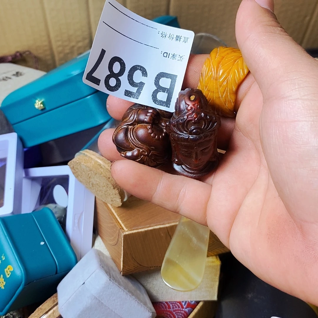 闲***李瓷片58745698855554666545