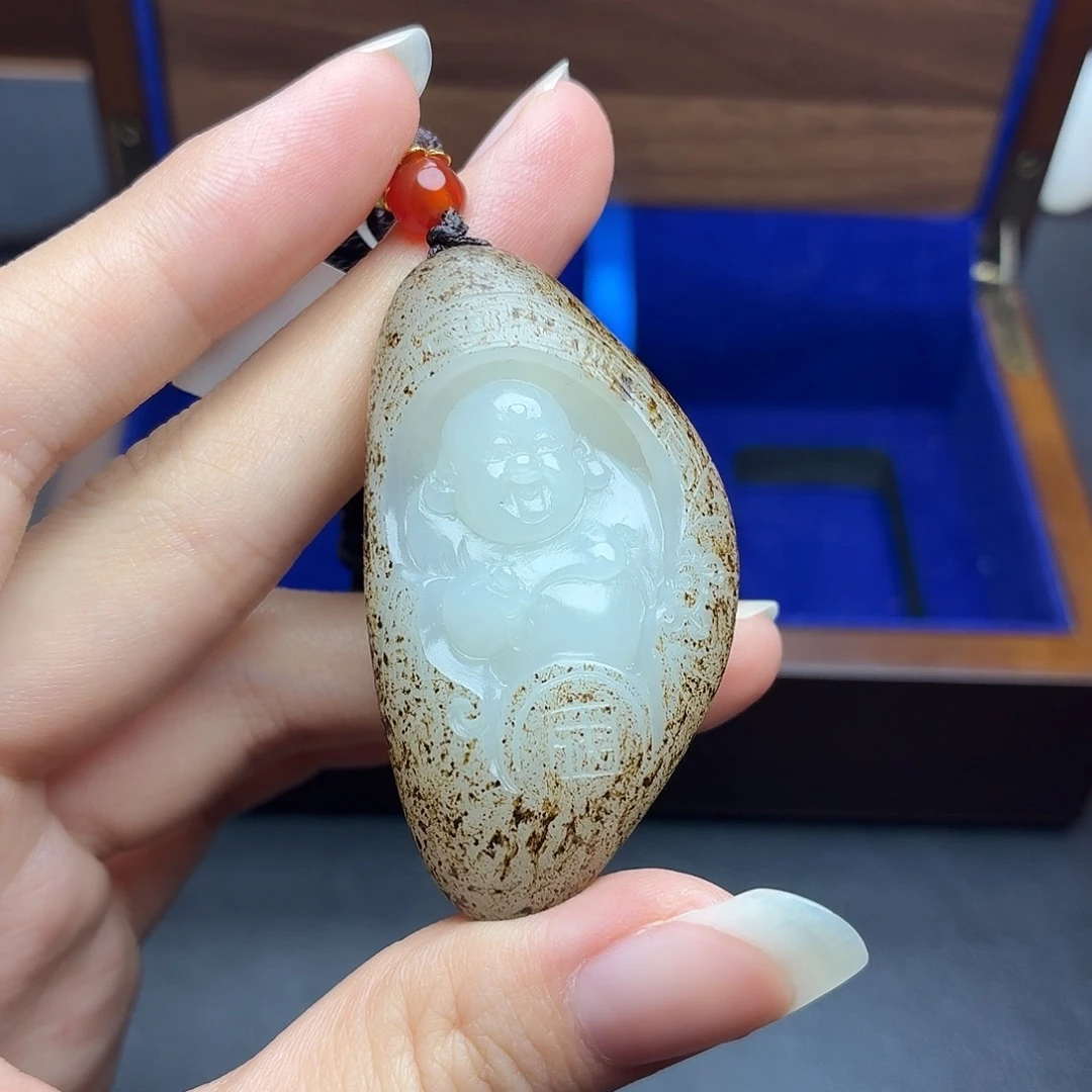 博***！颈饰未镶嵌和田玉N