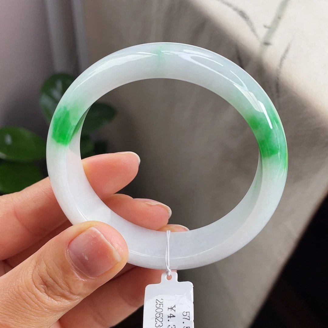 翡翠未镶嵌手镯57细糯化白底青轮胎