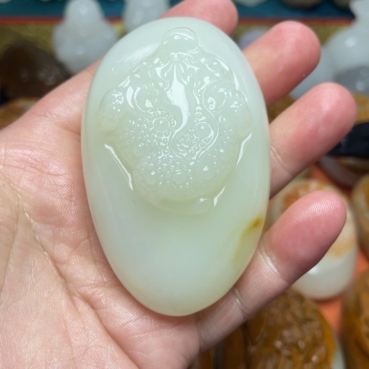 石材天然方解石手把件不退换