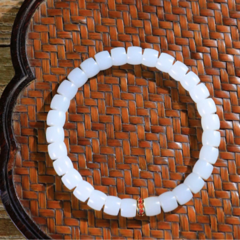 玉美人小程和田玉圆润饱满白玉极限弧直切珠大小均匀温润细腻手串