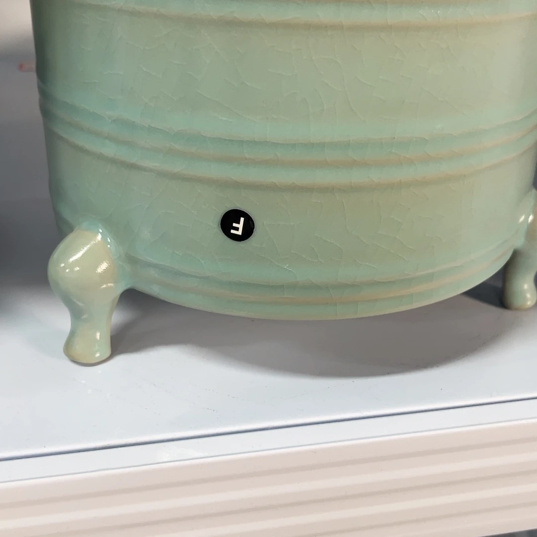 罐山**石仿古k，f，两个，大瑕