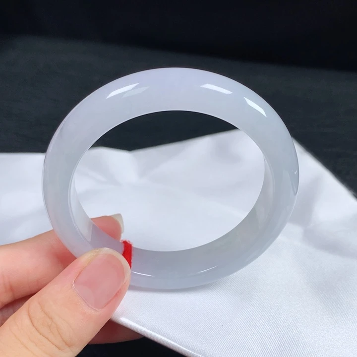 翡翠未镶嵌手镯。。