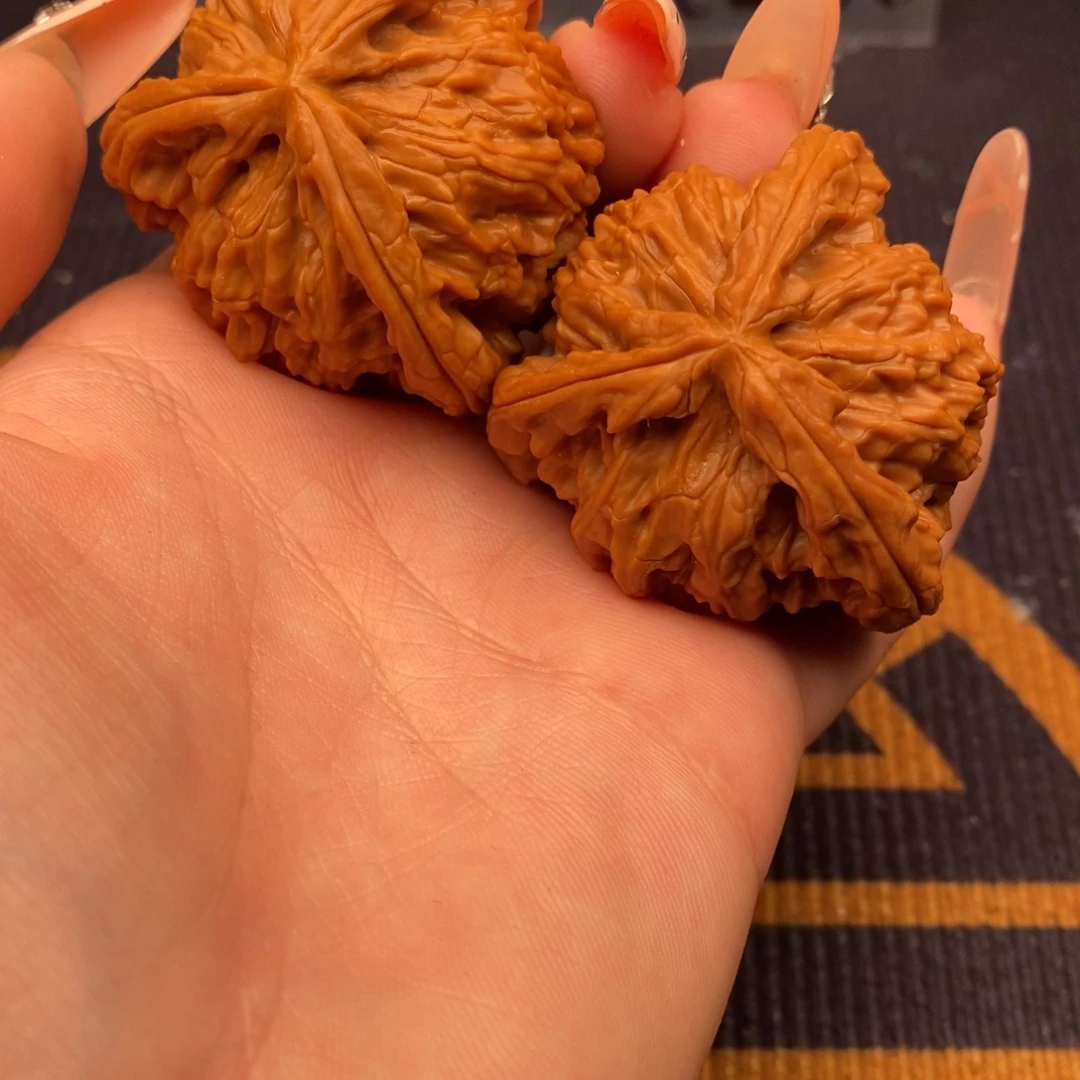 明***天吊坠文玩核桃白狮子