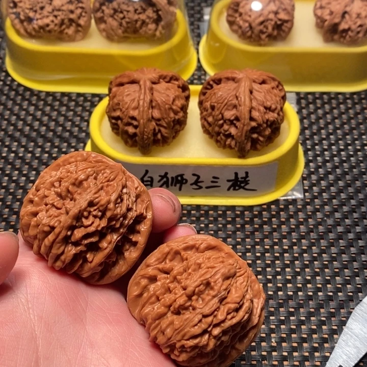 桃核吊坠45四座楼