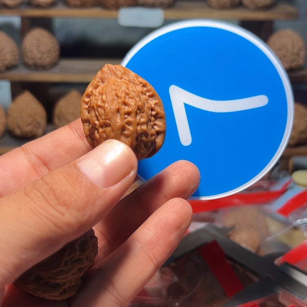 顾***辞文玩核桃，蓝色007号