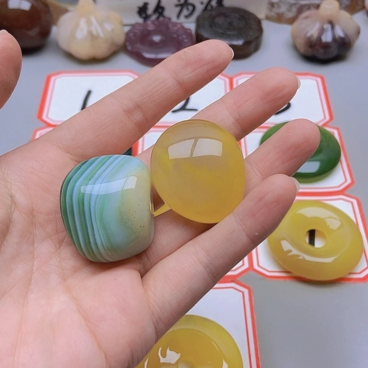 【闪购商品】未镶嵌玛瑙/玉髓珠宝半成品然**物