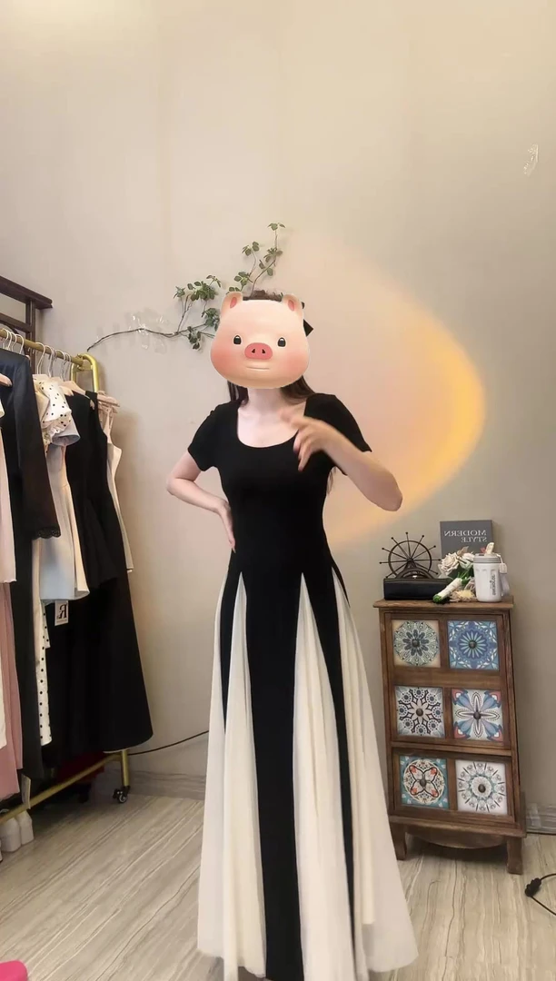 【浪漫魔法家】性感时尚风方领网纱拼接设计感收腰显瘦短袖连衣裙