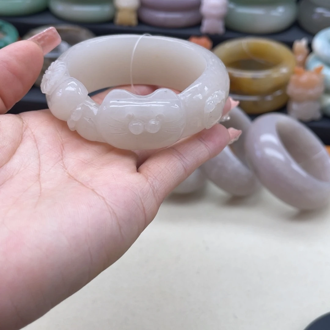 石英质玉我未镶嵌