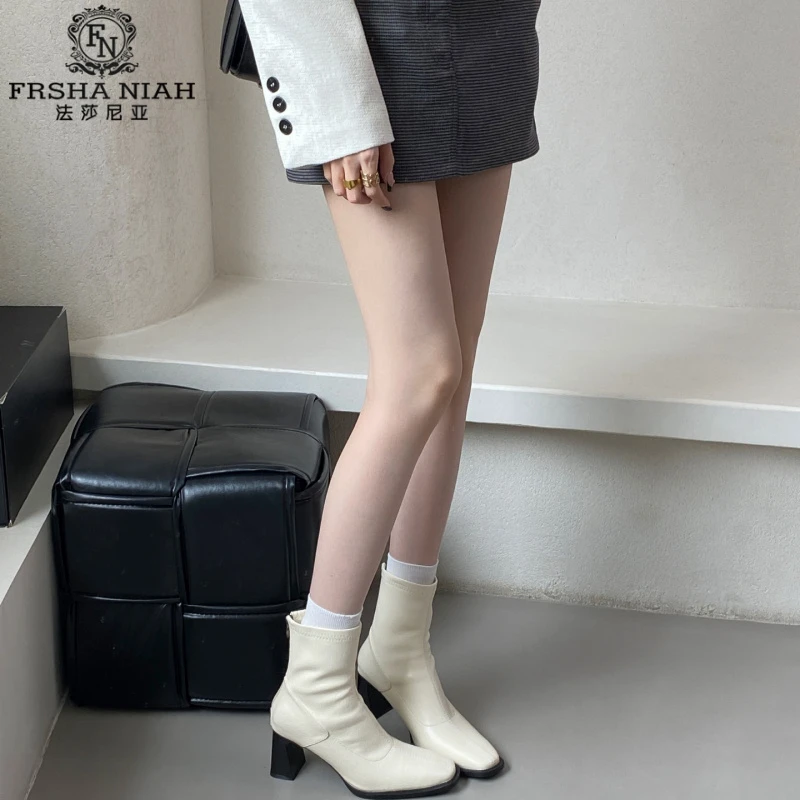 法莎尼亚2025年秋冬季新款时尚百搭粗跟方头短筒靴女时髦百搭靴子