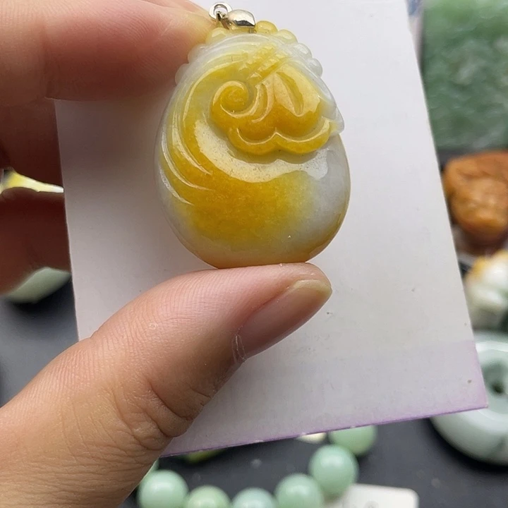 翡翠未镶嵌颈饰天然翡翠