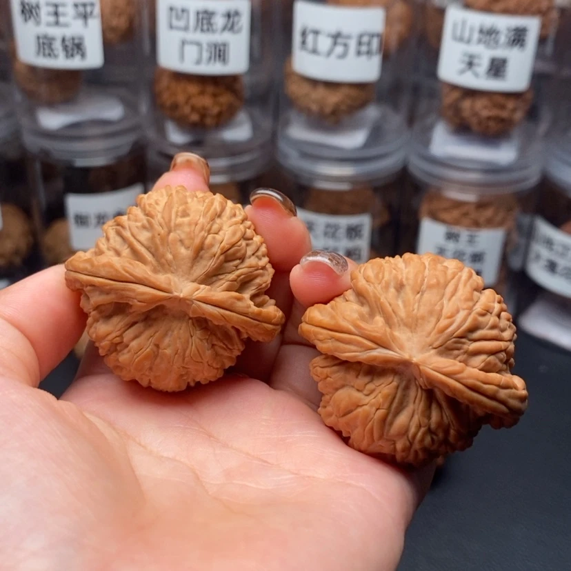 【闪购商品】吊坠文玩核桃白狮子42