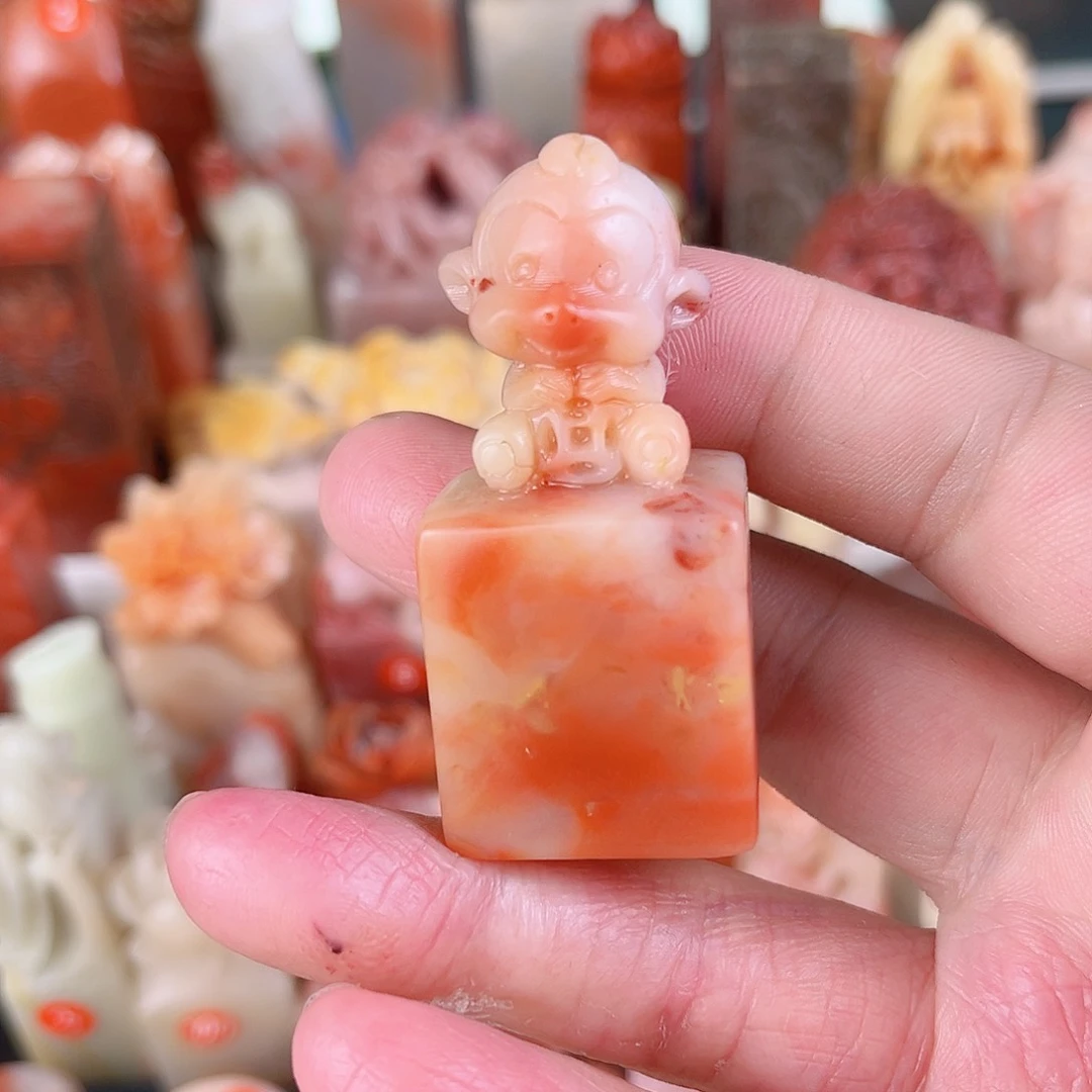 寿山石印石安****?包篆刻