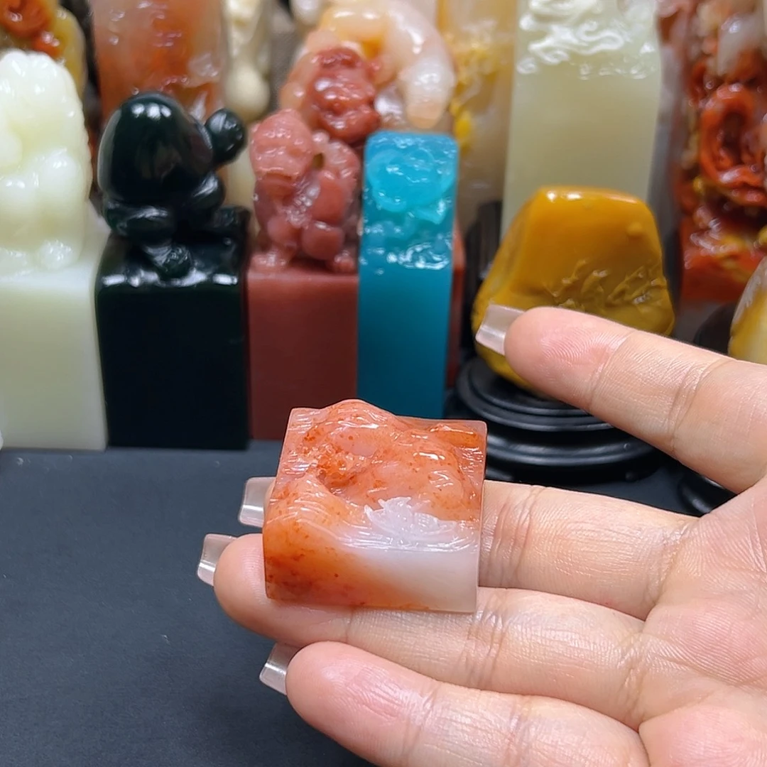 寿山石睍***人印章雕刻工艺