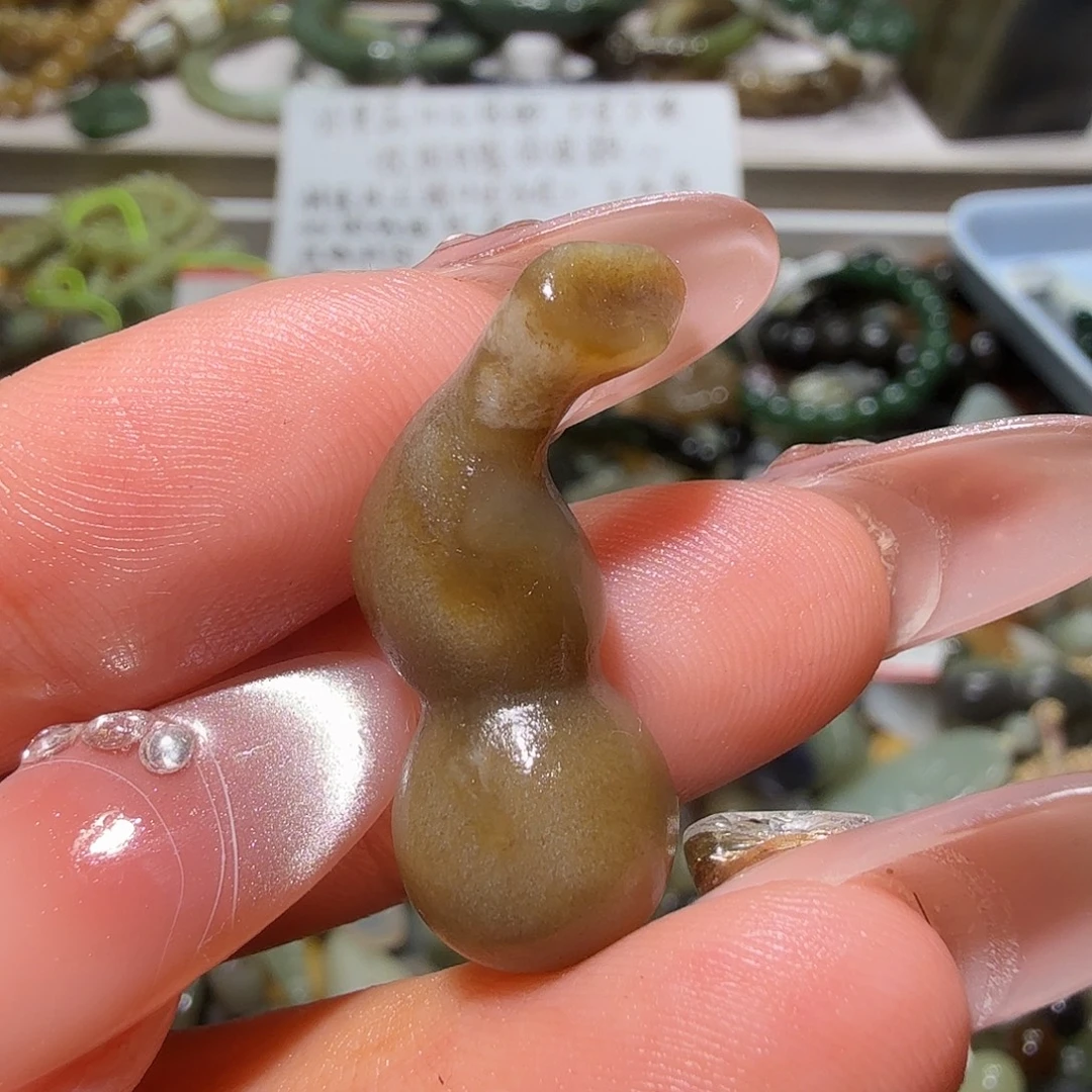 和田玉未镶嵌珠宝奇石