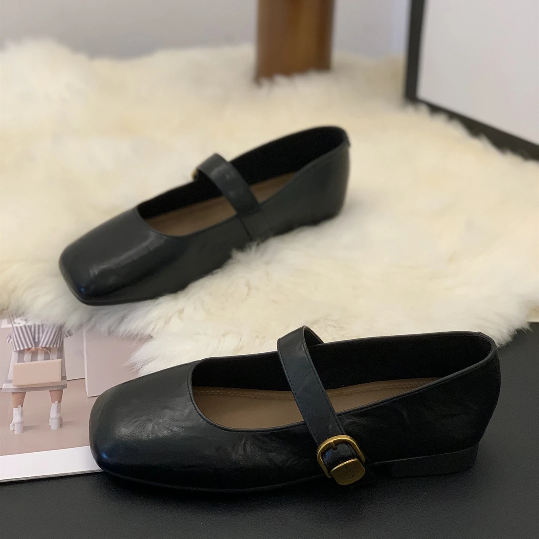 2025秋季新款平底浅口单鞋女仙女风法式小皮鞋温柔配裙子玛丽珍鞋