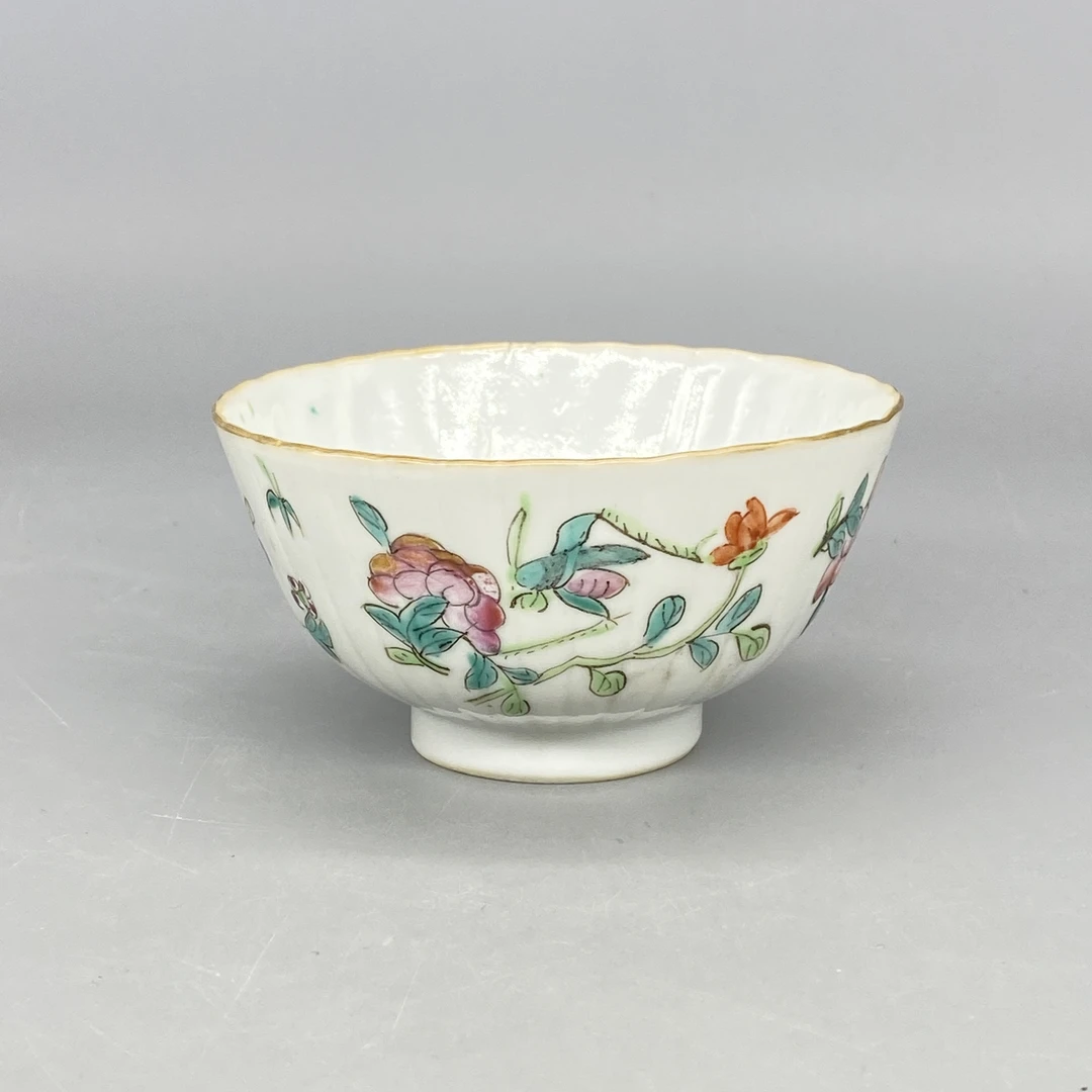 52511053*清晚期粉彩花卉纹茶圆/瓷器五/江苏省文物总店/Y