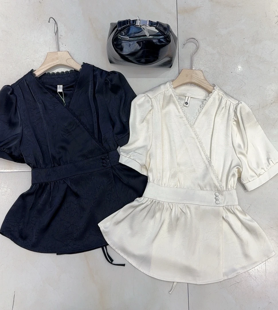 高级感绑带设计上衣女V领简约泡泡袖纯色百搭衬衫初夏