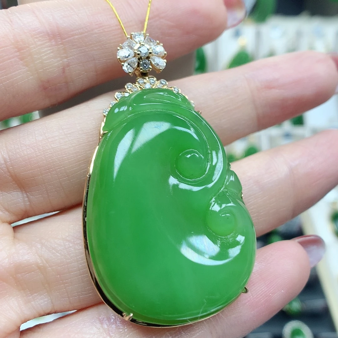 和田玉（碧玉）18K金镶嵌颈饰37