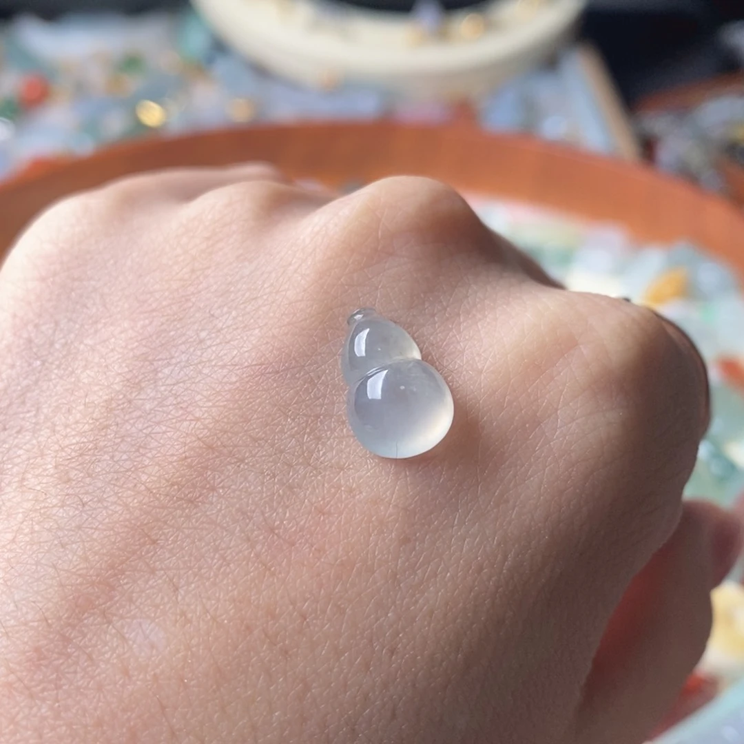 翡翠未镶嵌颈饰翡翠的