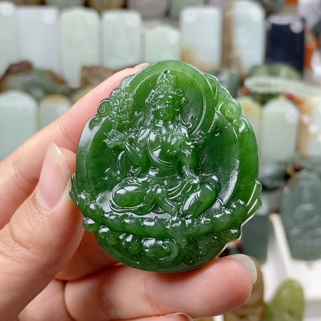 颈饰未镶嵌和田玉（碧玉）