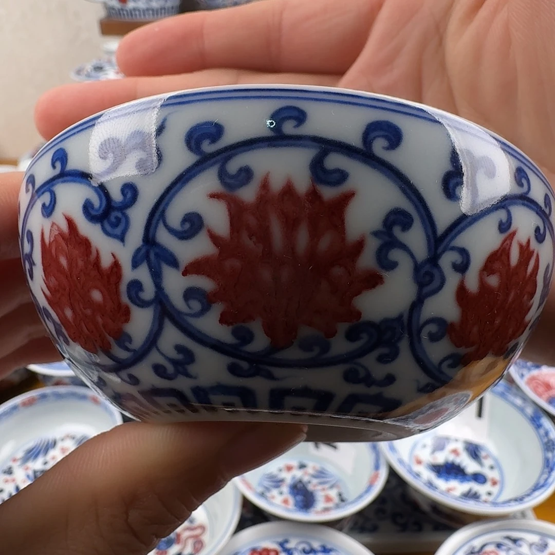 微瑕青花料点釉里红普洱杯