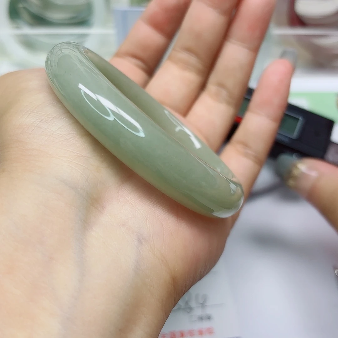 未镶嵌手镯石英质玉60/5857
