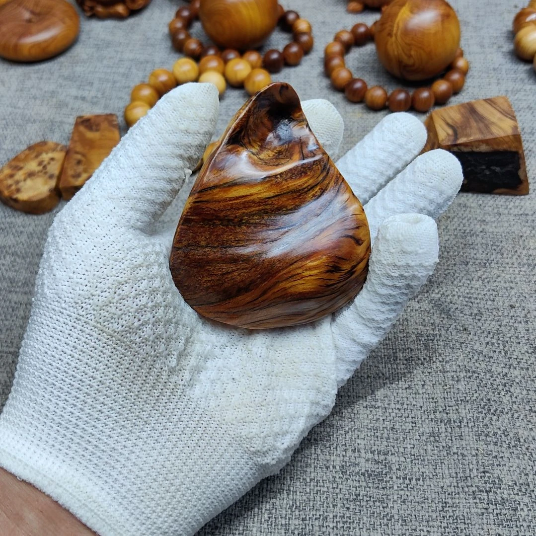 田***雨太行崖柏手工艺品