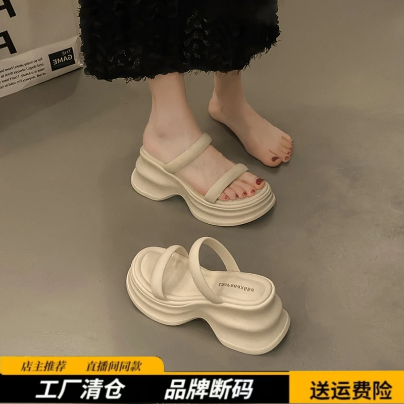 品牌断码厚底高跟凉拖鞋女新款外穿时尚百搭休闲小个子一字带凉鞋