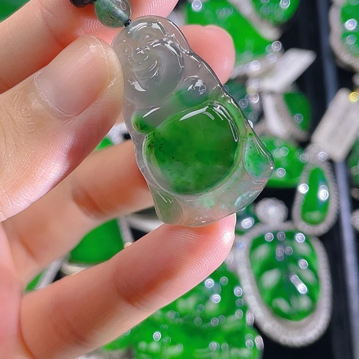 翡翠未镶嵌颈饰08