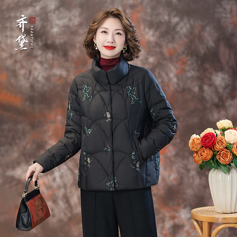 【齐黛】羽绒服冬装新款刺绣加厚保暖中老年短外套D3169