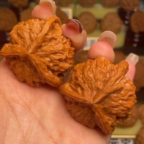 吊坠文玩核桃三棱