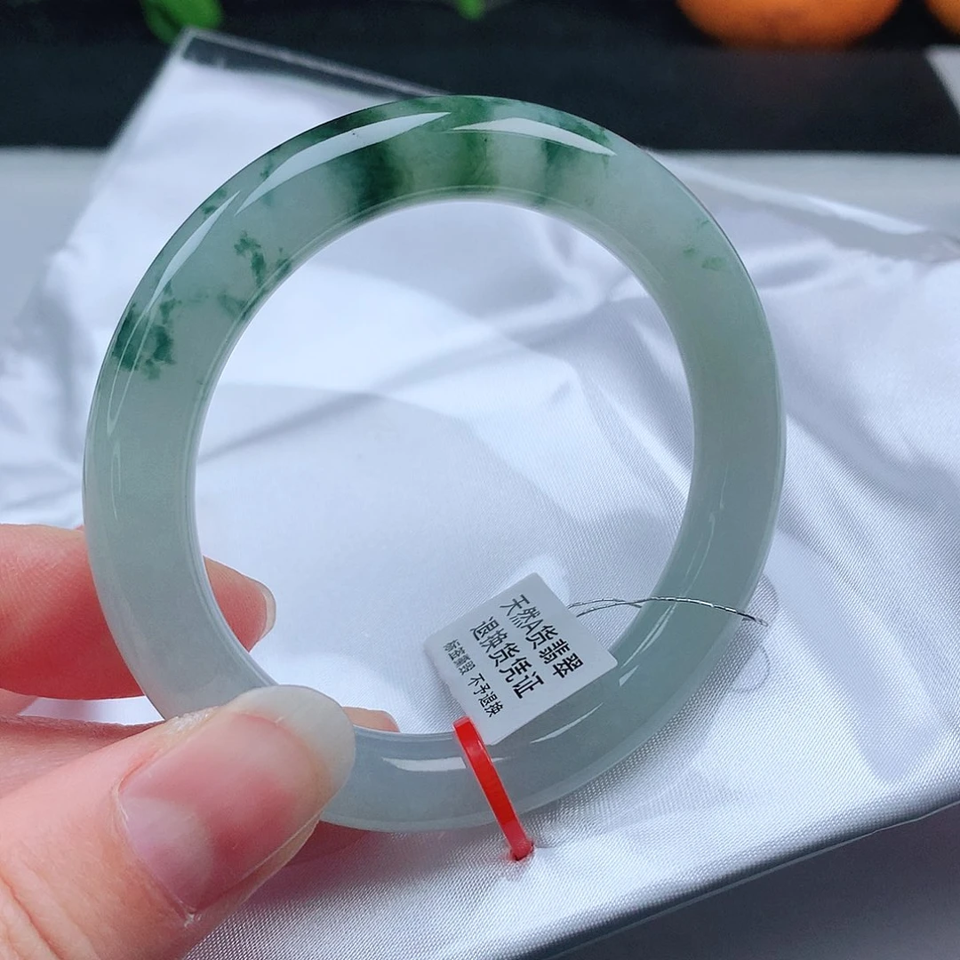 翡翠手镯未镶嵌51+圆