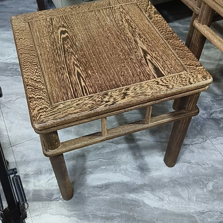 鸡翅木50/50高50特价小方桌一张，送货楼下