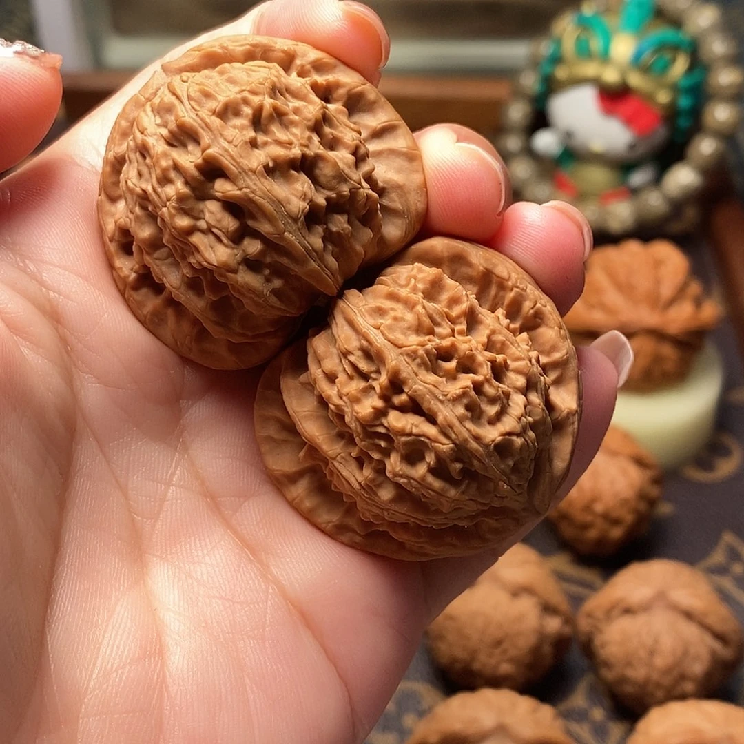 桃核把件全品白狮子38尺