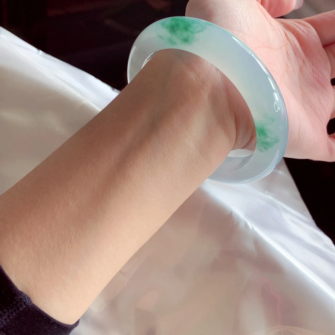 翡翠未镶嵌手镯58.4 起胶必拍种老肉细 灵