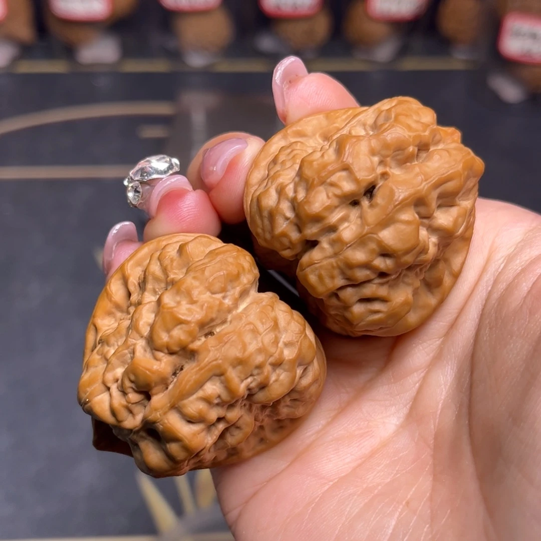 文玩核桃吊坠蛤蟆头肚子47边42