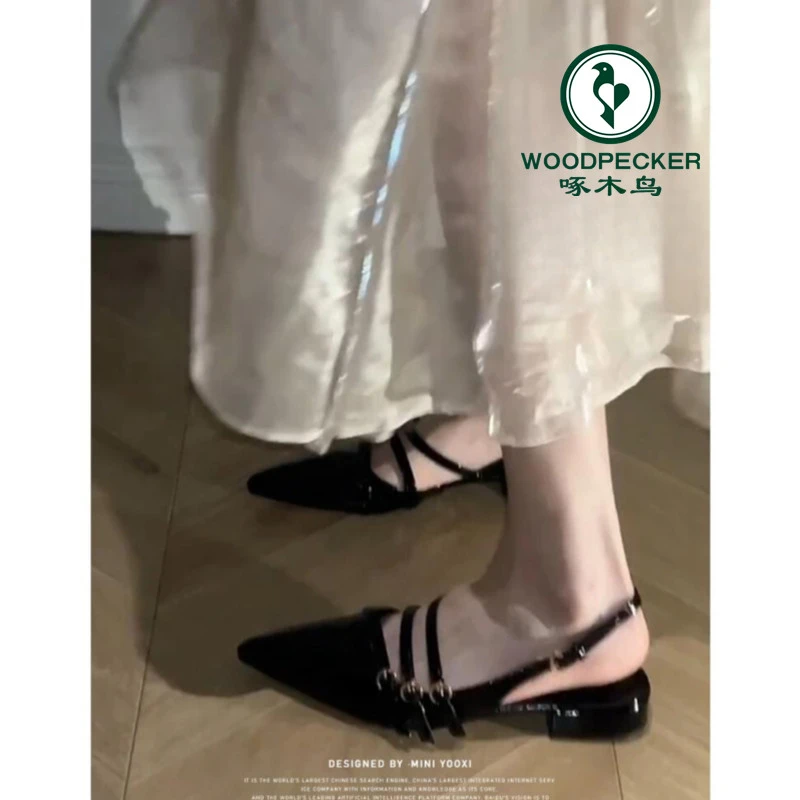啄木鸟2025年新款夏季外穿后空凉拖鞋法式黑色气质尖头包头凉鞋女