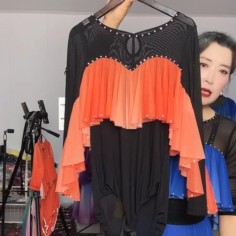 M。