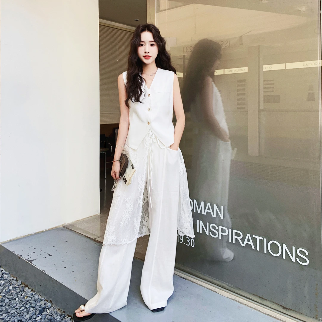白色无袖马甲蕾丝阔腿裤套装女夏新款松驰感高级老钱风松弛感女装