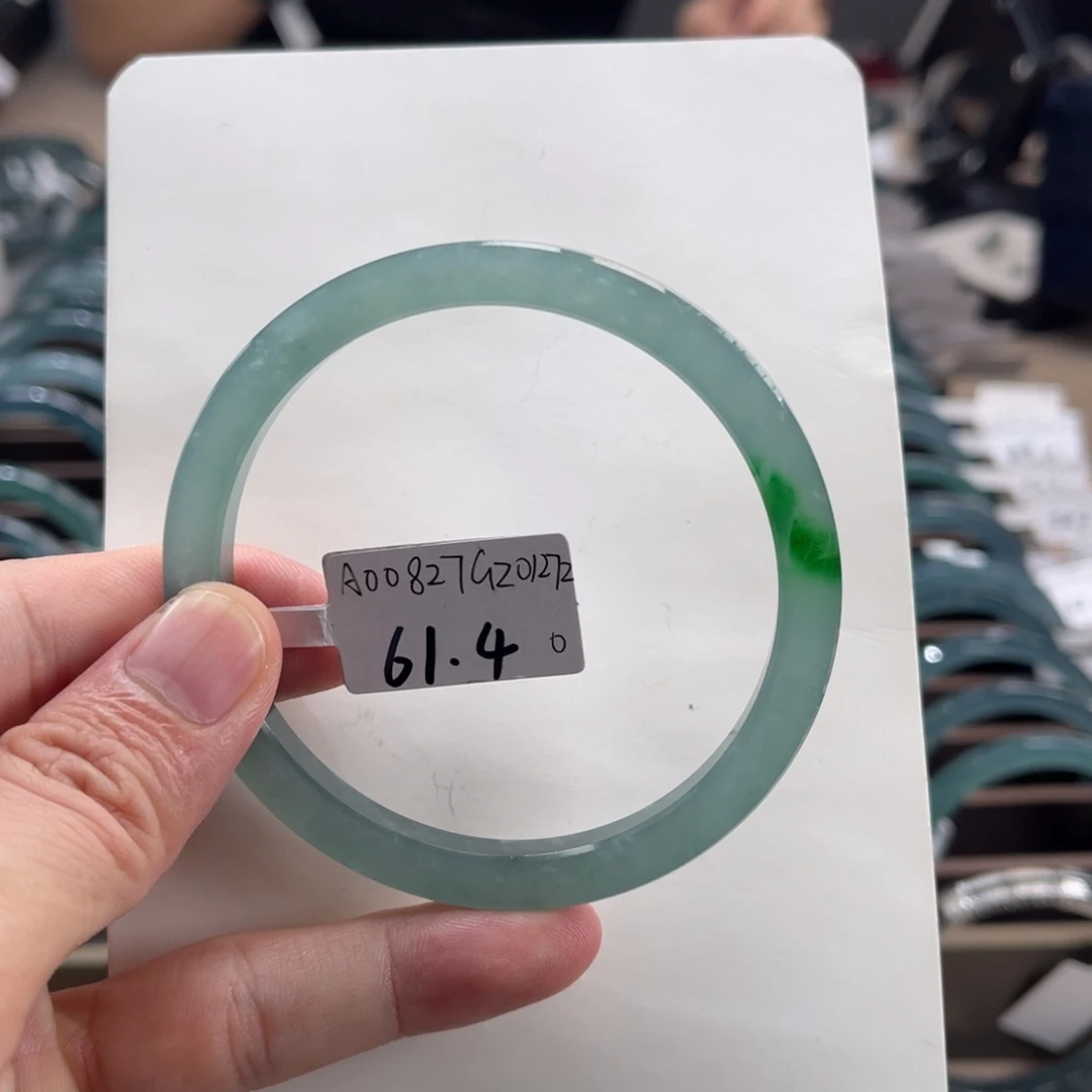 四***浪翡翠未镶嵌手镯61.40