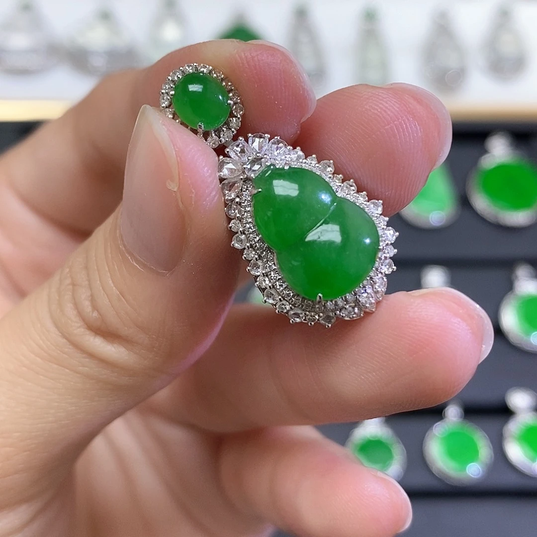 翡翠18K金镶嵌吊坠(不含链)