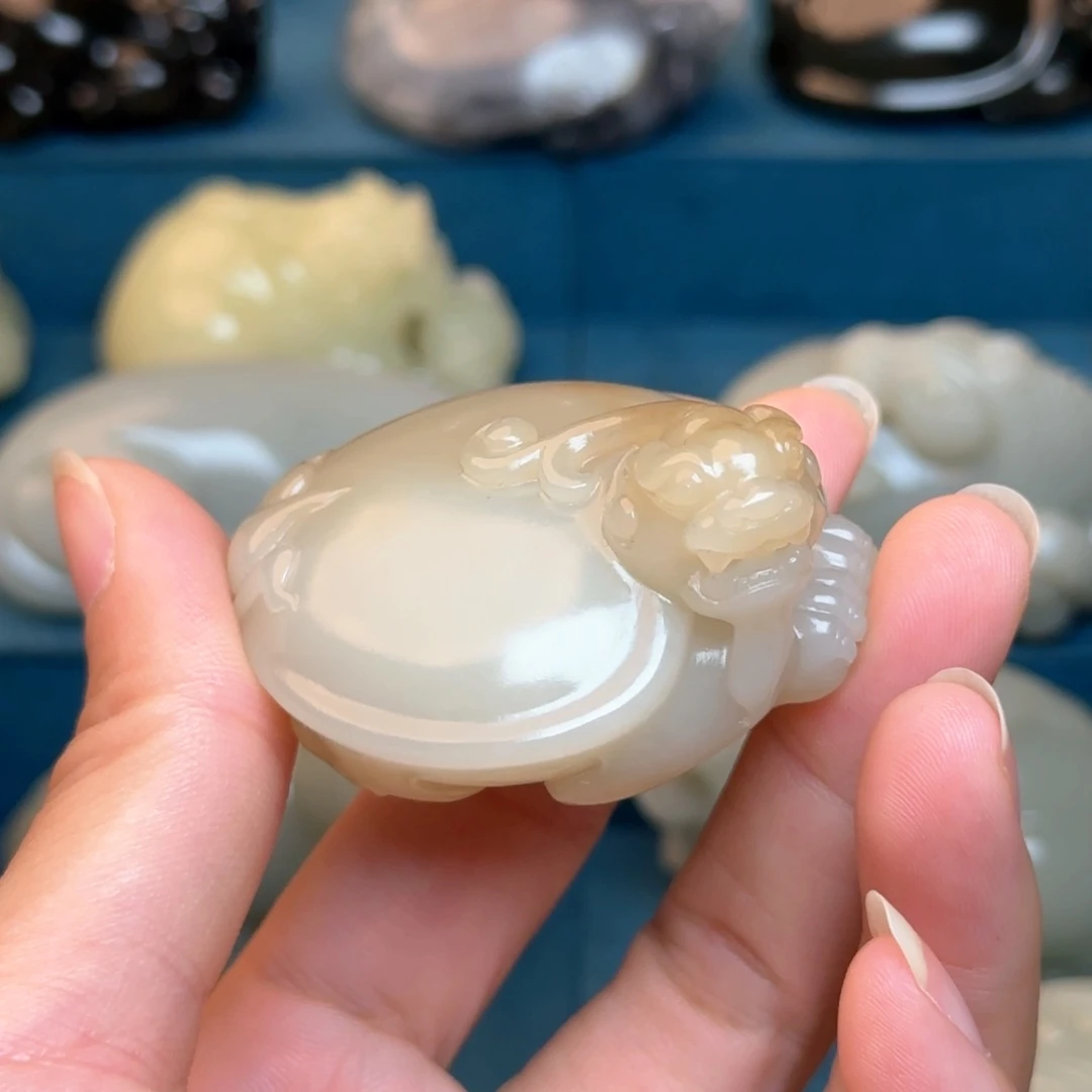 未镶嵌和田玉（糖玉）把件小****V