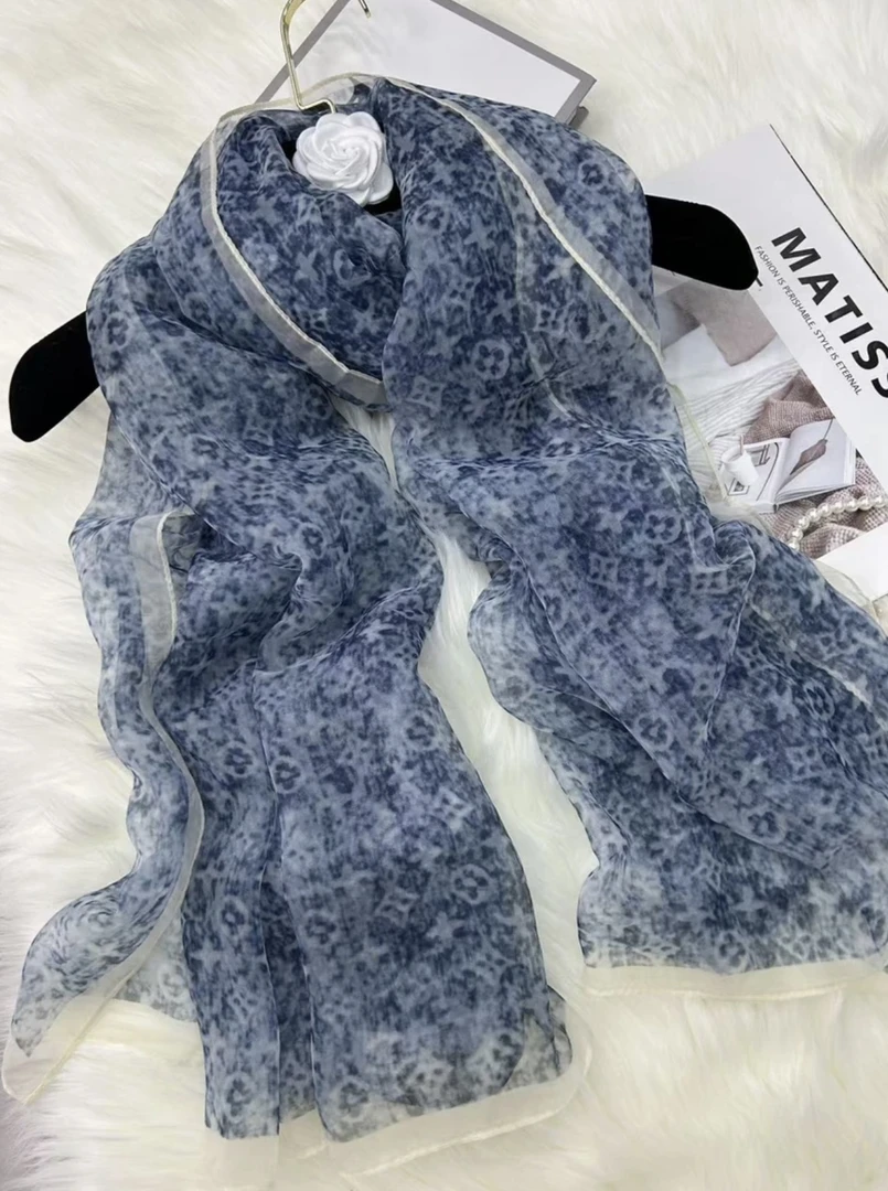 K（白扣）1-504优柔纱130x180左右丝巾沙滩巾