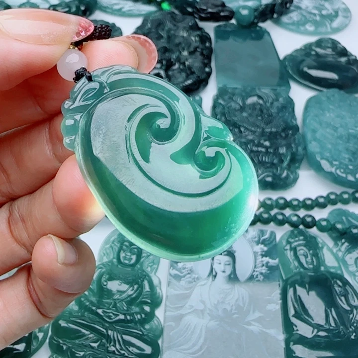 翡翠未镶嵌颈饰多样性发货天然A货翡翠