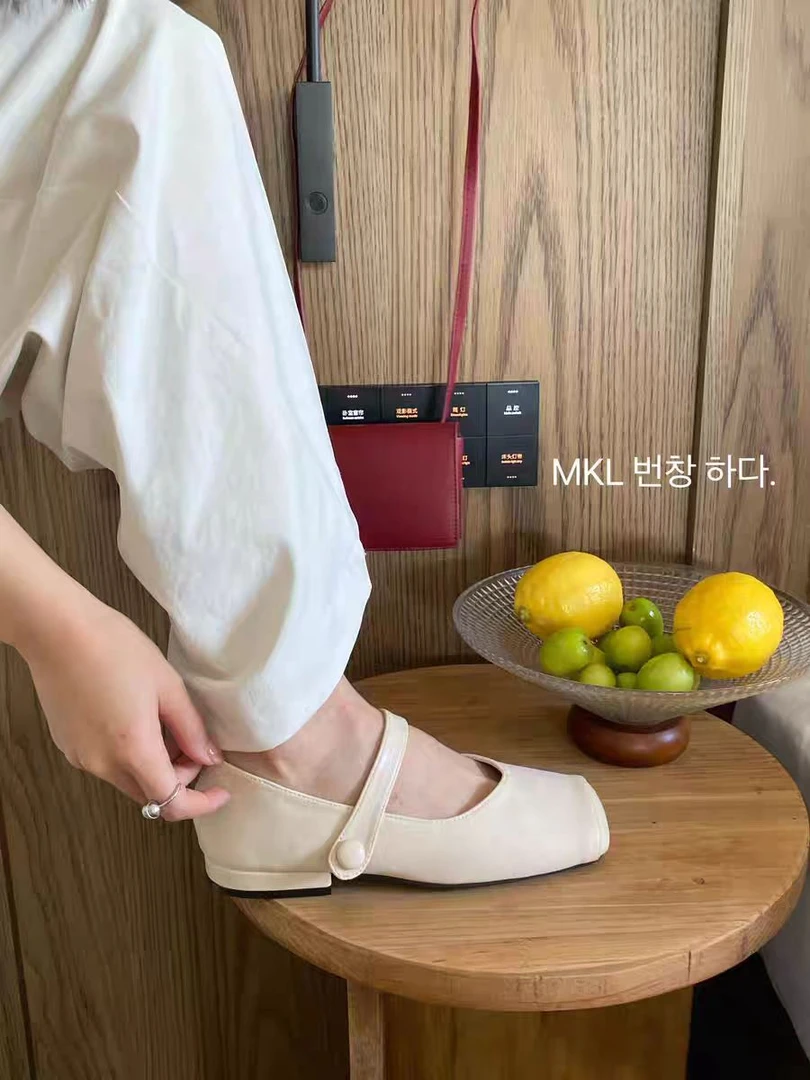 889-2百搭气质软底一脚蹬单鞋