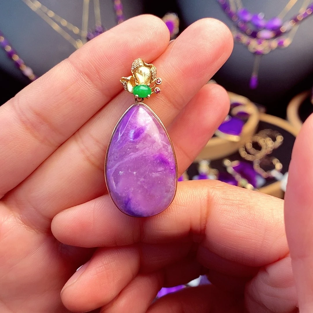 苏纪石（舒俱来）吊坠18K金镶嵌