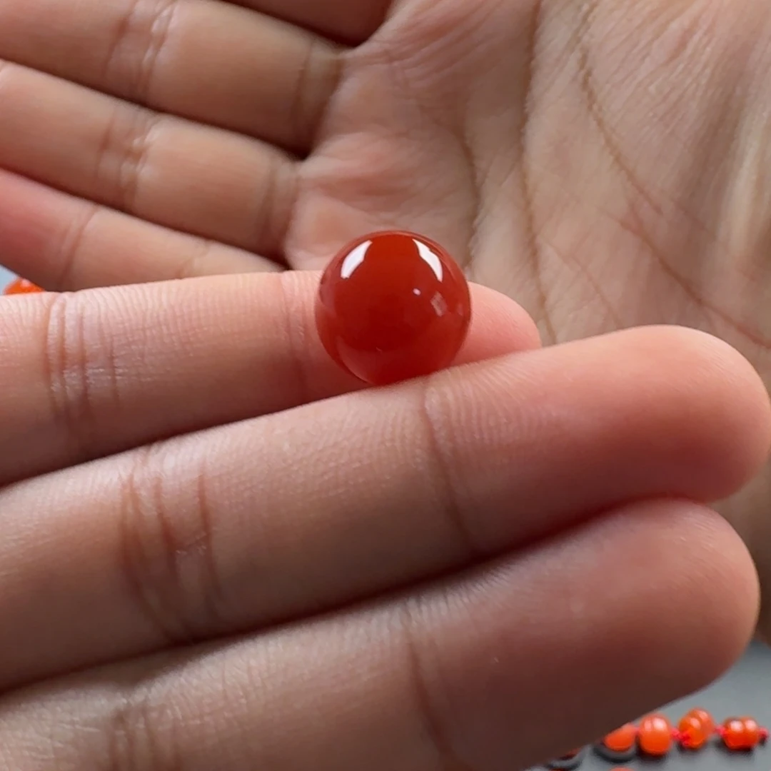 南红玛瑙未镶嵌圆珠12.6mm